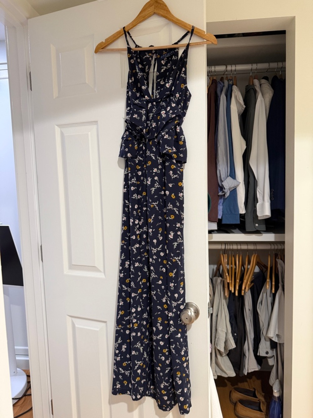 Floral maxi dress with keyhole back